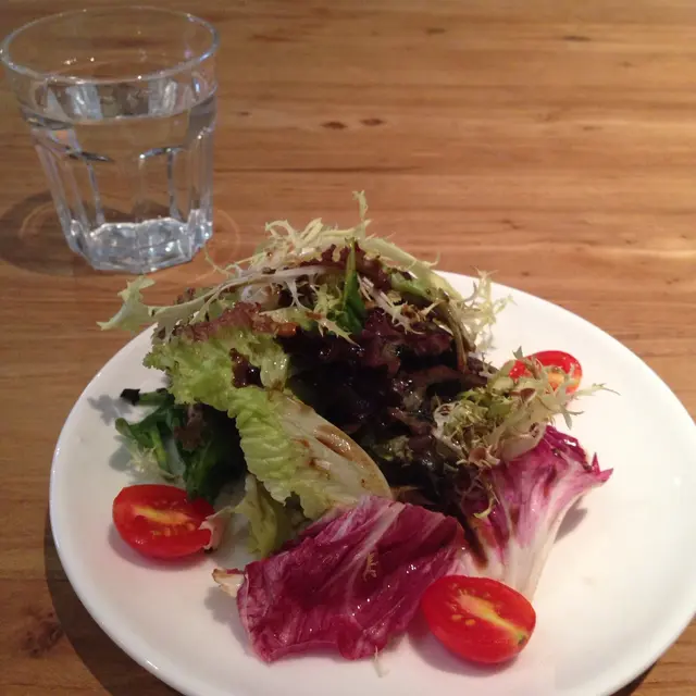 黑醋調味，蔬菜新鮮