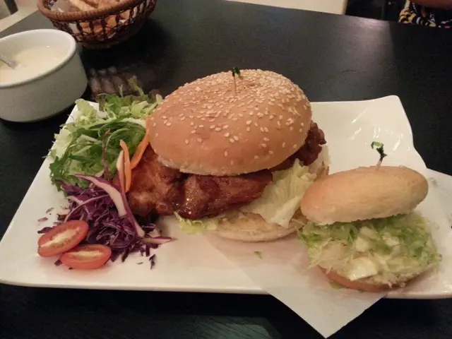 I cafe親子雞漢堡