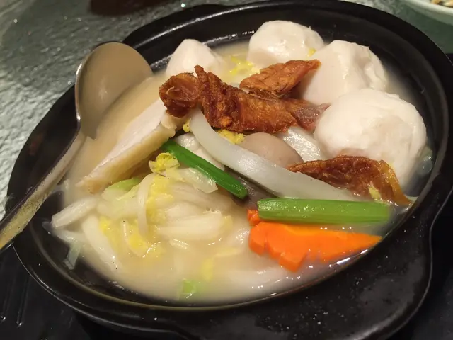 手打魚蛋煮津菜煲