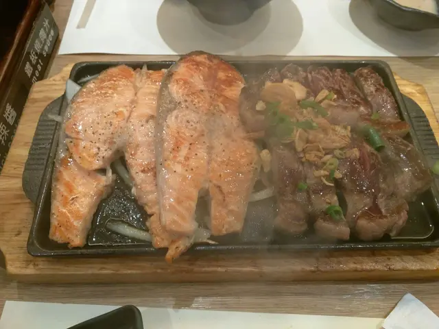 三文魚+肉眼扒