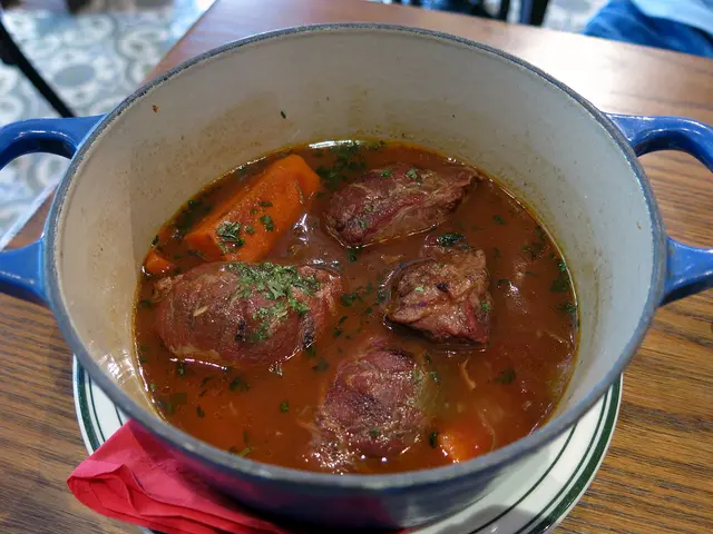 紅酒蕃茄汁炆豬面頰肉