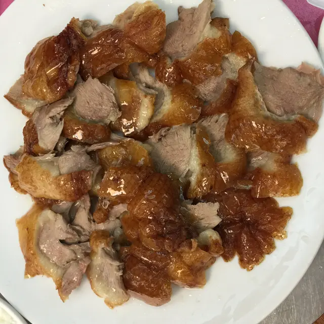 不在你眼前片的鴨，亂作一堆。