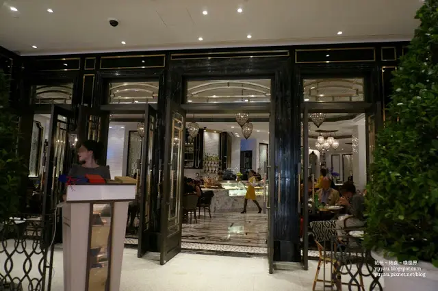 The Ritz Carlton Cafe