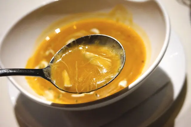 鮮蟹肉龍蝦忌廉湯