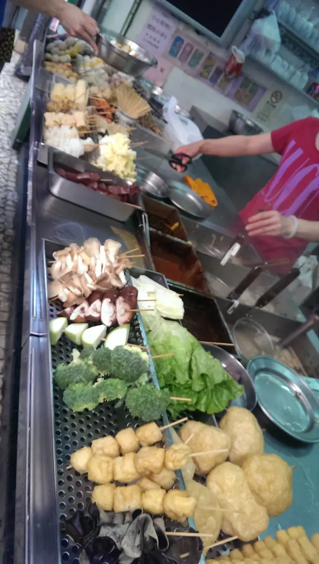 除左魚蛋，牛雜，仲有菜