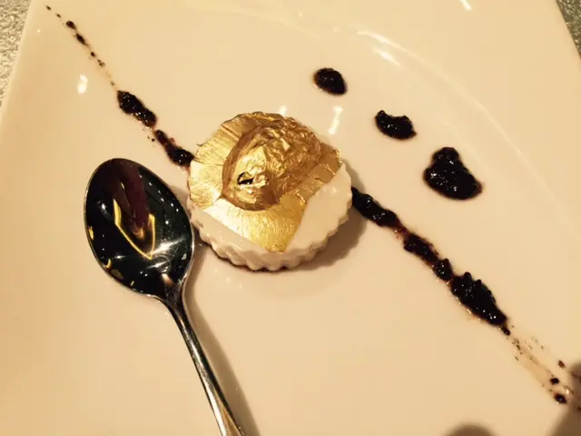 金箔松露千層豆腐