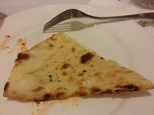 Black truffle Naan