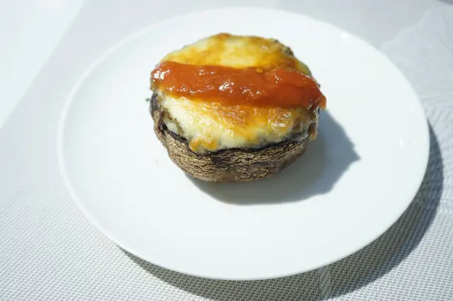 配以鮮打茄汁伴吃,一點也不覺膩