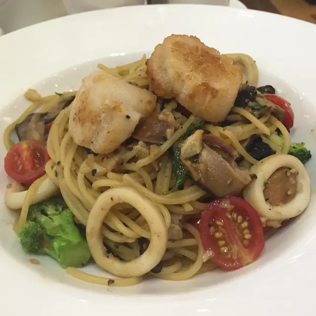 佛羅倫斯花枝干貝麵