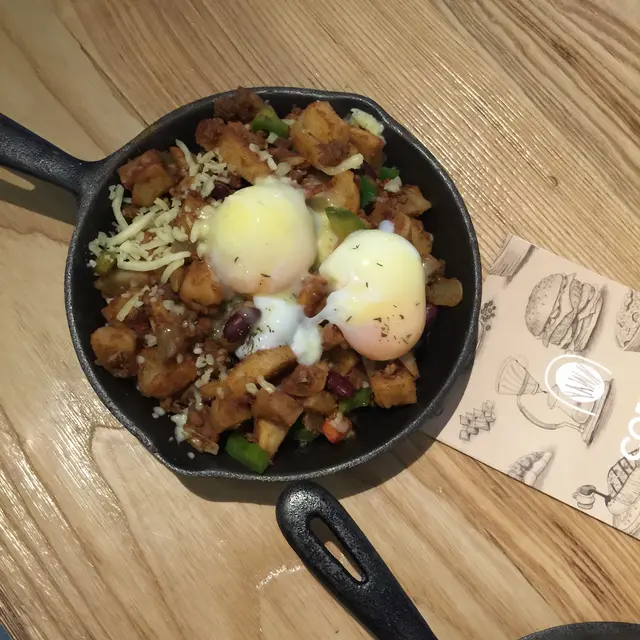 Hot Fried Potato Skillet wif Beef Con Carne