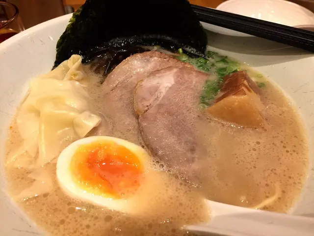 特製白丸元味拉麵