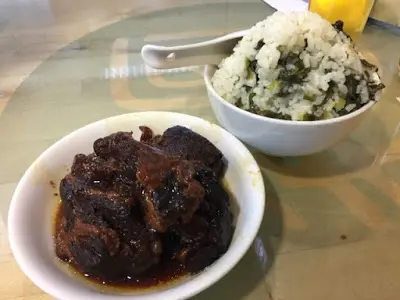 紅燒軟排菜飯
