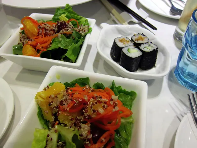 素壽司小卷 及 藜麥鮮蔬沙律