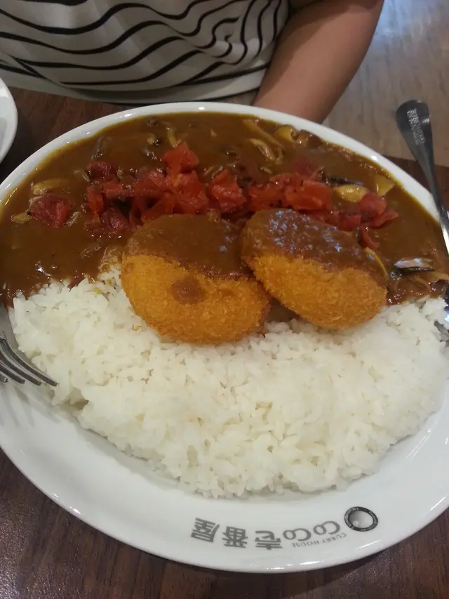 忌廉芝士夠味道,而磨菇同日式咖哩又好夾,正啊