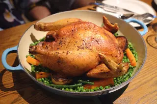 Le Port Parfume - Roasted farm chicken, peas & haricot verts