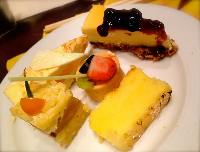 看你對甜的接受程度吧！