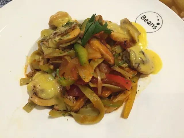 凡立貝海鮮寬條麵