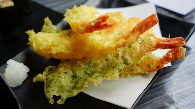 紫菜海老天婦羅十分吸引，味道好，吃得出是即叫即炸！