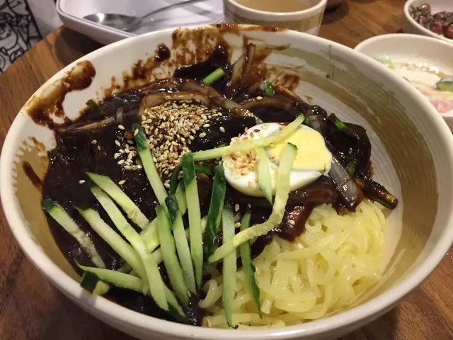 味道還可以 比較重芝麻味