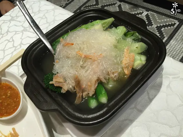 蝦乾粉絲雜菜煲