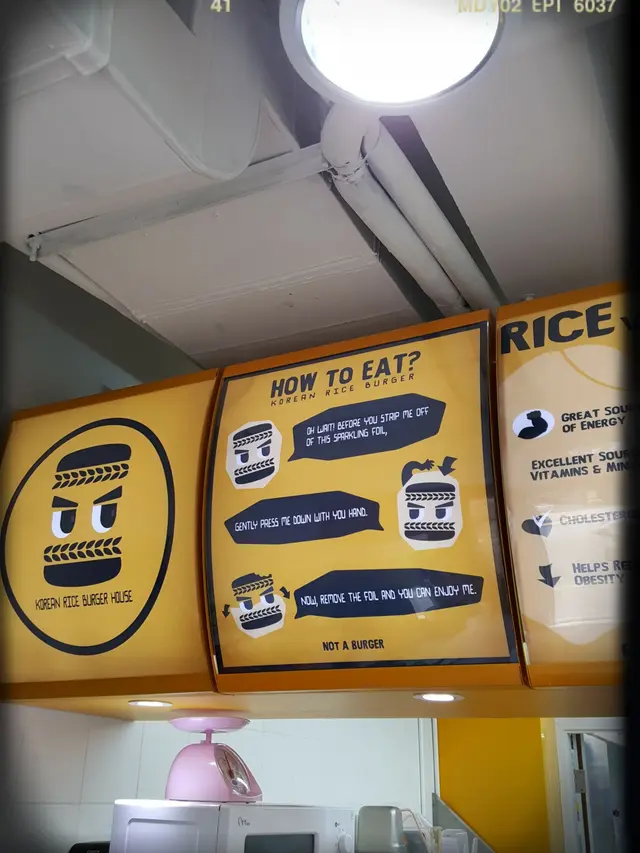 打開錫紙前,要先緊握飯堡兩下