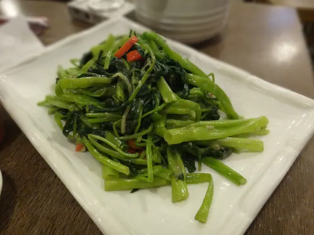 腐乳炒通菜（$60）