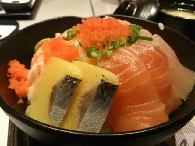豪華海景丼