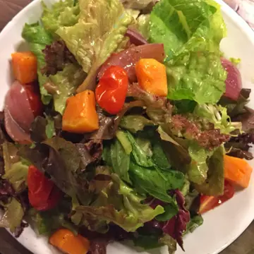 Warm vegetable salat