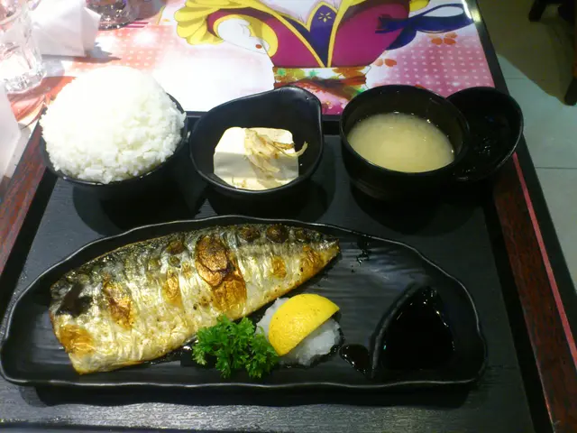 魚質魚量超出預料滑口入味, 男評主食都話飽仲配大盛飯, 真係飽鬼上得路