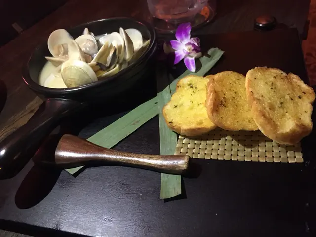 白酒忌廉煮大蜆