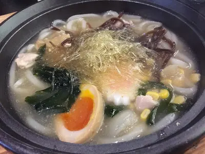 花膠雞絲濃湯手打烏冬