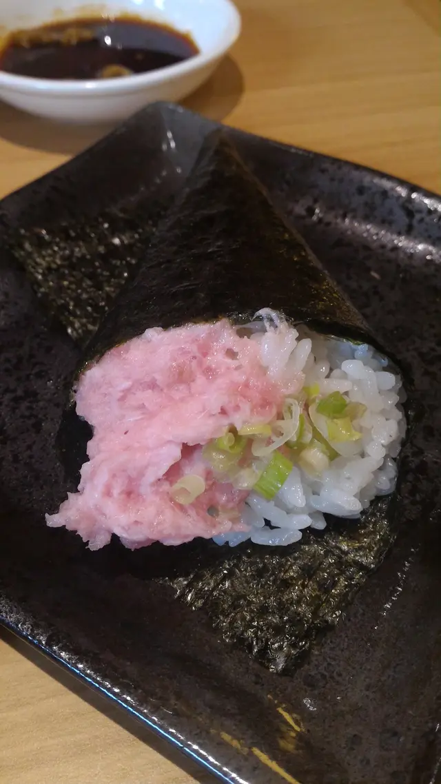 蔥吞拿魚腩手卷