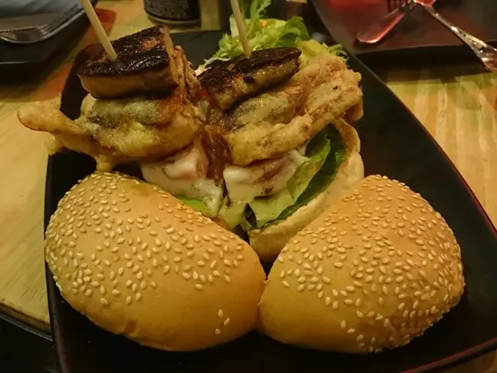 鵝肝軟殼蟹漢堡