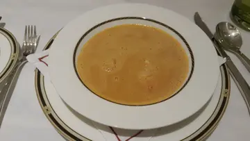 龙虾浓汤配龙虾片