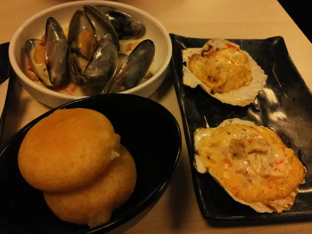 香草忌廉煮青口, 焗芝士扇貝, 芝士年糕