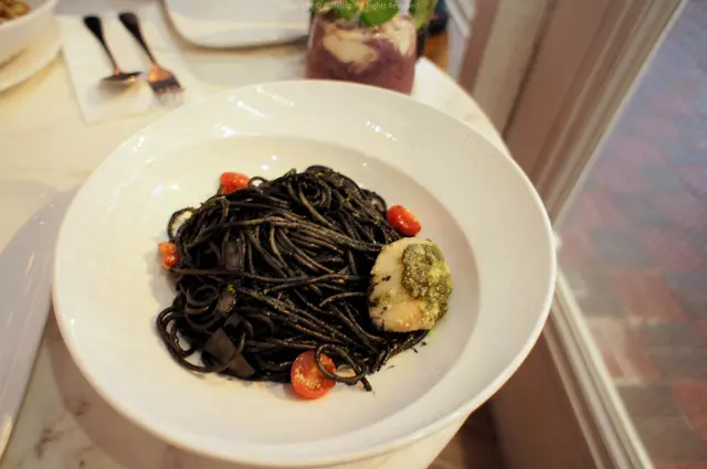 墨魚汁意大利麵