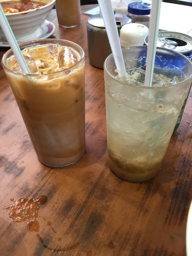 凍奶茶 & 咸檸七