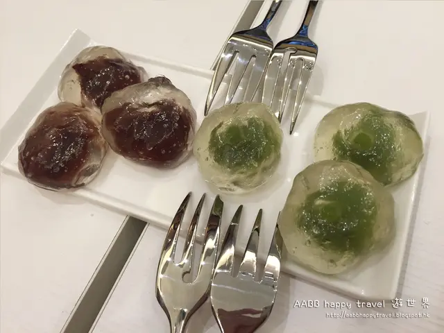 紅豆味及綠茶味水晶包