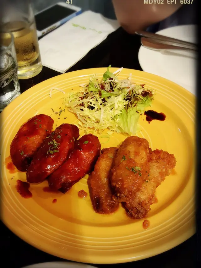 Crispy Chicken Wings（$79/6pc）
