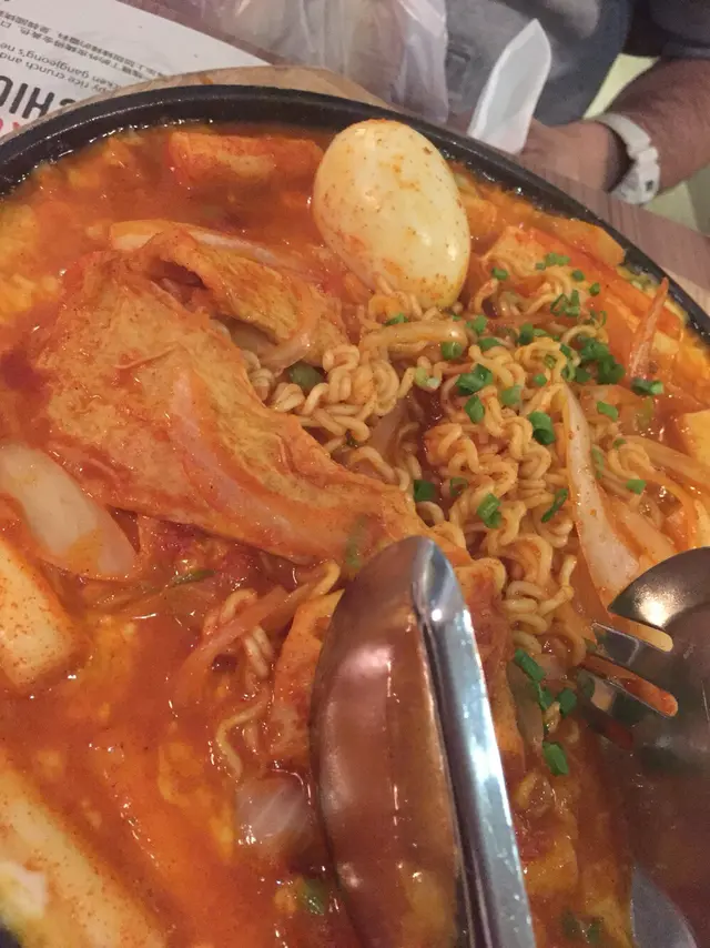 幾大碟，已經叫咗少辣，但都幾辣！甜味唔夠，芝士味唔夠濃，香味一般。