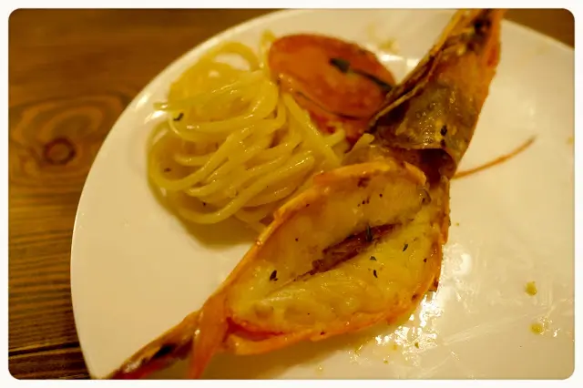 香辣橄欖油大蝦蒜片意大利麵