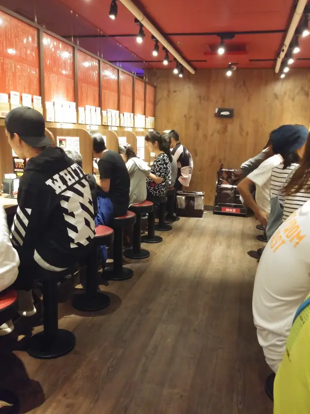 啲位係一個一個間開,走廊有紙巾供應