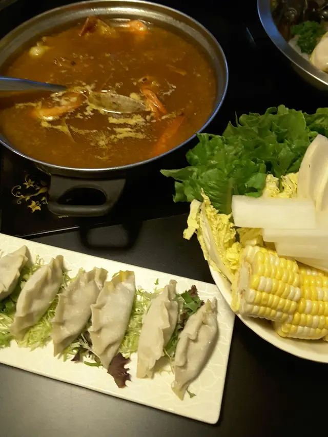 左：蟹皇蛟；右：田園盛