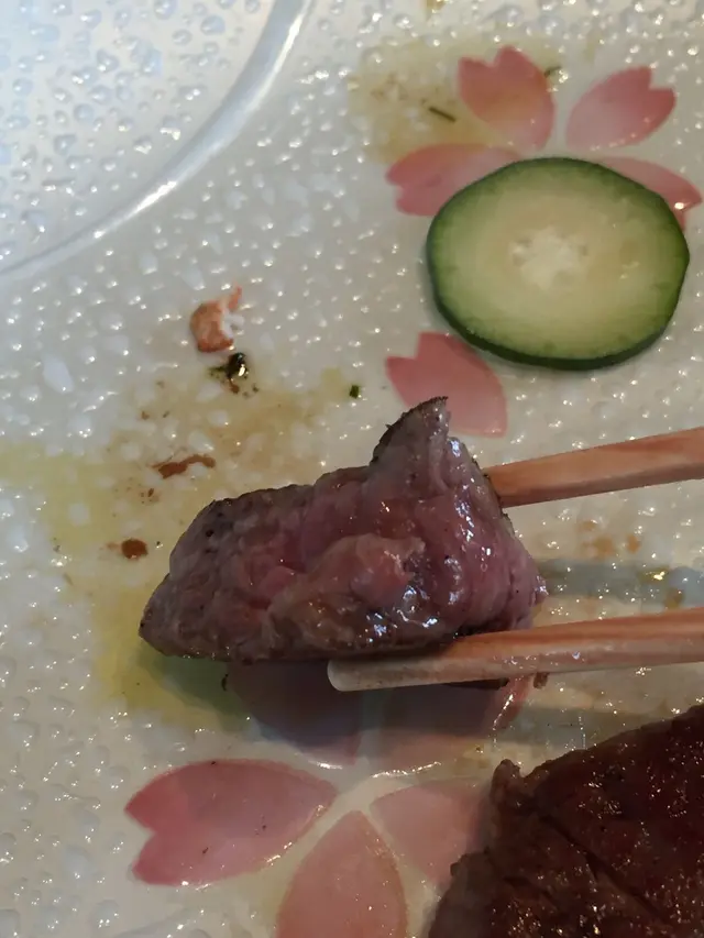 它的鮮甜味較Sirloin 及Rib Eye優勝