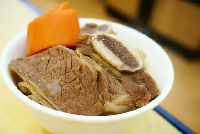 蘿蔔炆牛肋骨