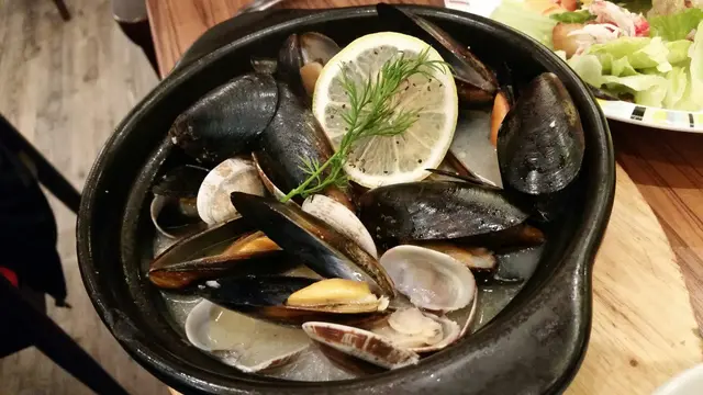 白酒蒸蜆肉青口