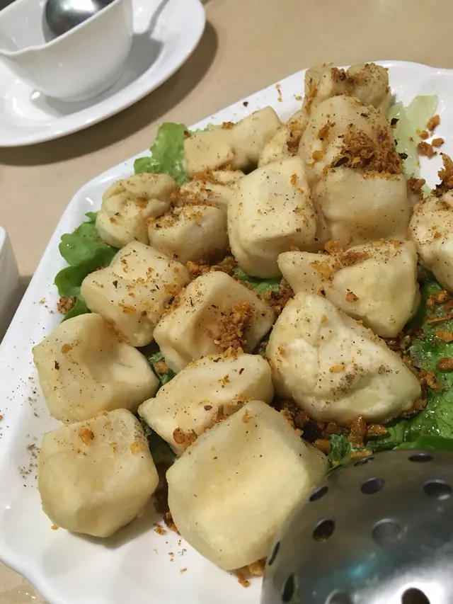椒鹽豆腐？！皮是淋的，無椒鹽味