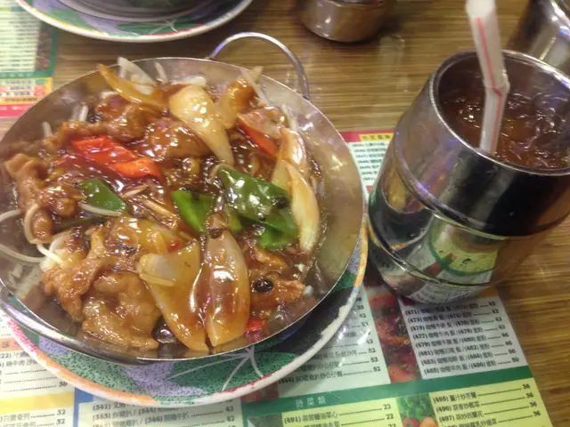 佢啲汁有啲咸，但係整體真係幾夠火喉