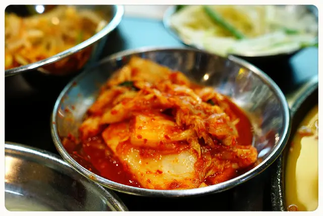 尤其泡菜的味道, 微辣中帶點點酸, 媽媽都讚好味!