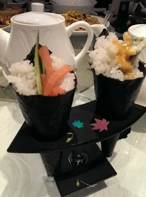 吞拿魚手卷、軟殼蟹手卷